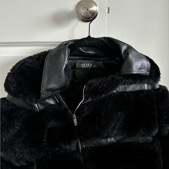 Jacket - Picture 3 of 5